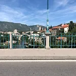 Anja Guest house 3*