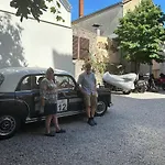 Anja 3*