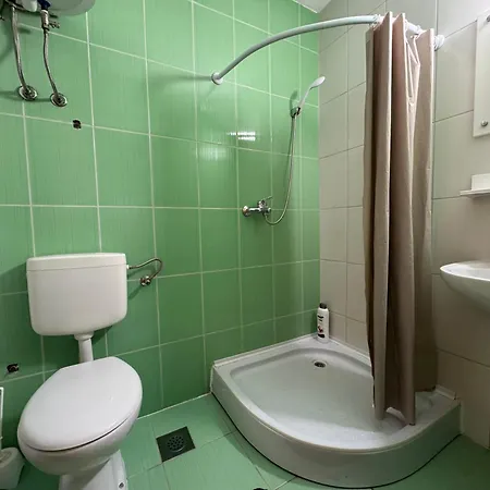 Anja 3* Μόσταρ