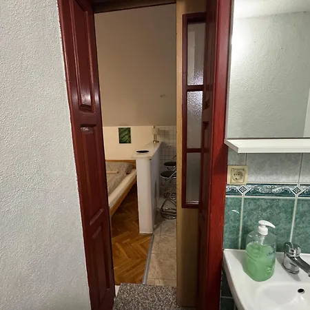 Anja Guest house 3*