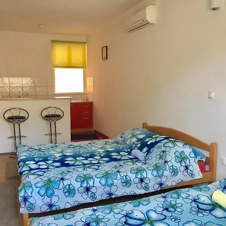 Anja Guest house 3*