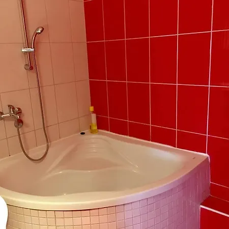 Anja Guest house 3*